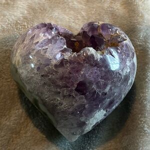 Amethyst heart